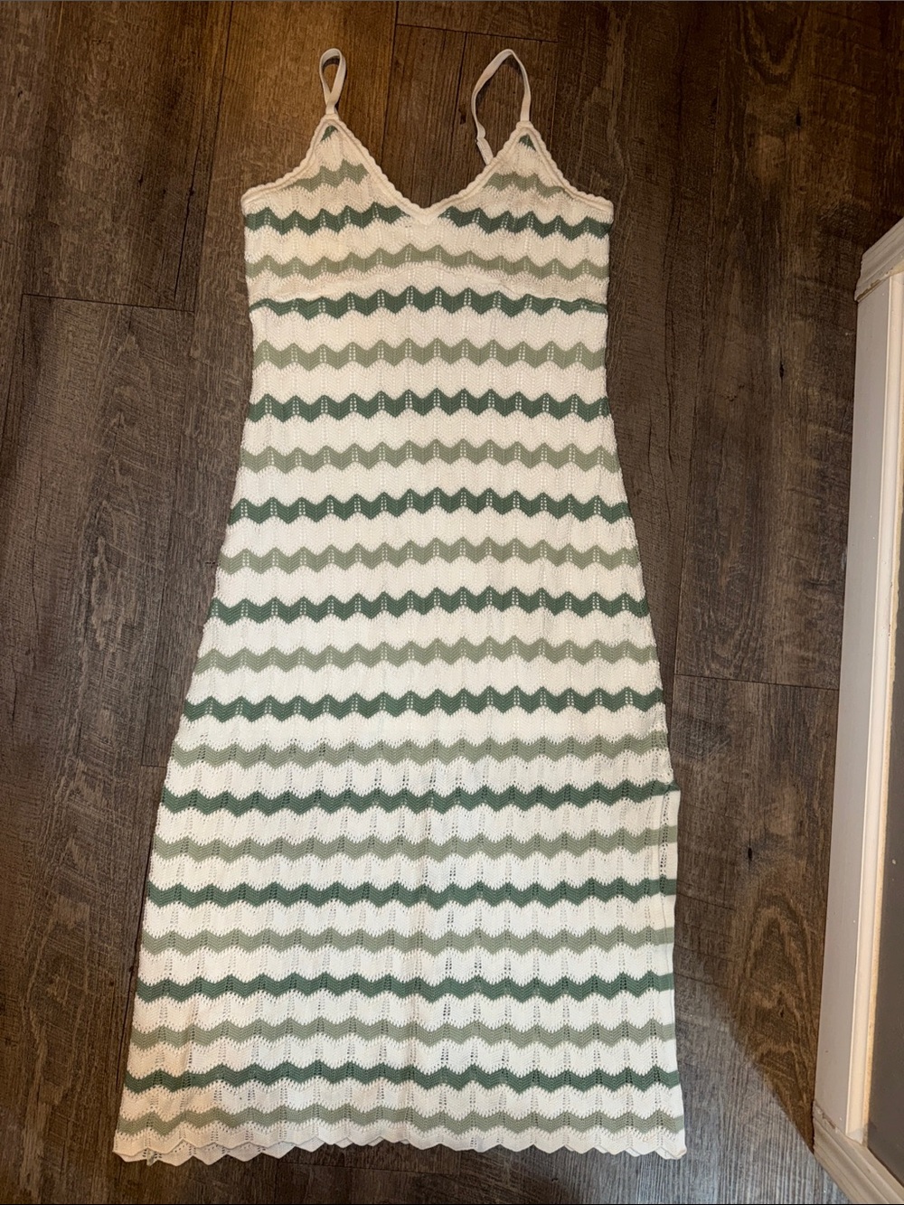Hollister Green and White Chevron Knit Midi Dress